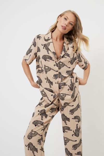 Піжама жіноча сорочка зі штанами Aruelle Soraya long  тигровий принт Soraya pajama long фото