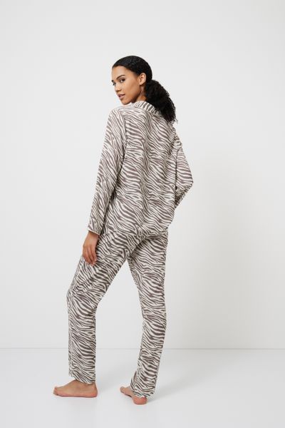 Піжама жіноча сорочка зі штанами Aruelle Manuela pajama long  анімалістичний принт Manuela pajama long фото