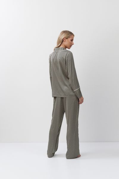 Пижама женская атласная рубашка с брюками Aruelle Romie pajama long бежевый геометрический принт Romie pajama long фото